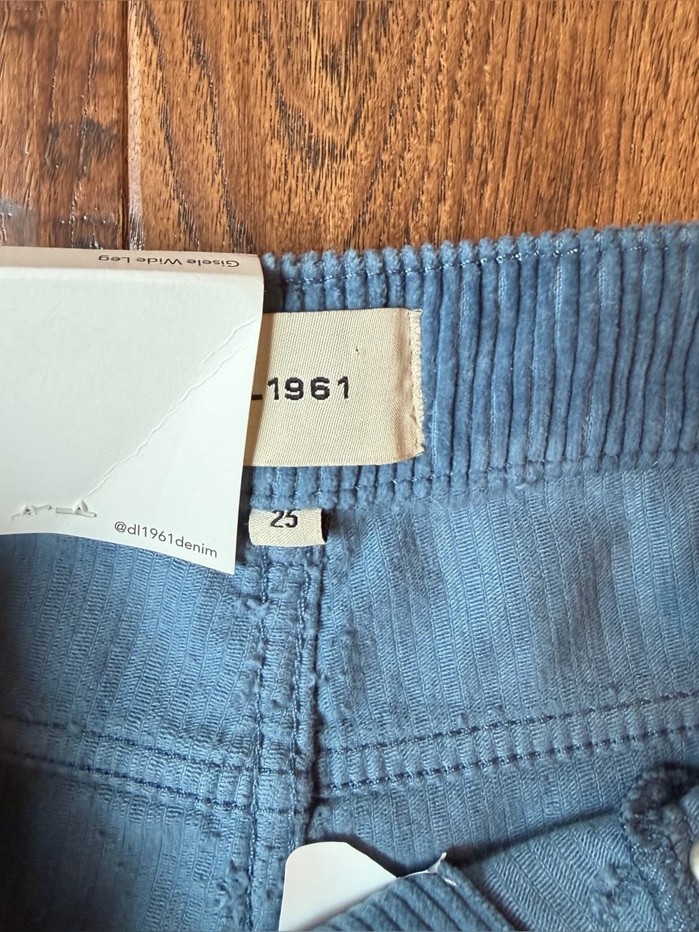 DL1961 Gisele Wide Leg Corduroy Pants Marseille Blue Size 25 NWT - Picture 6 of 9